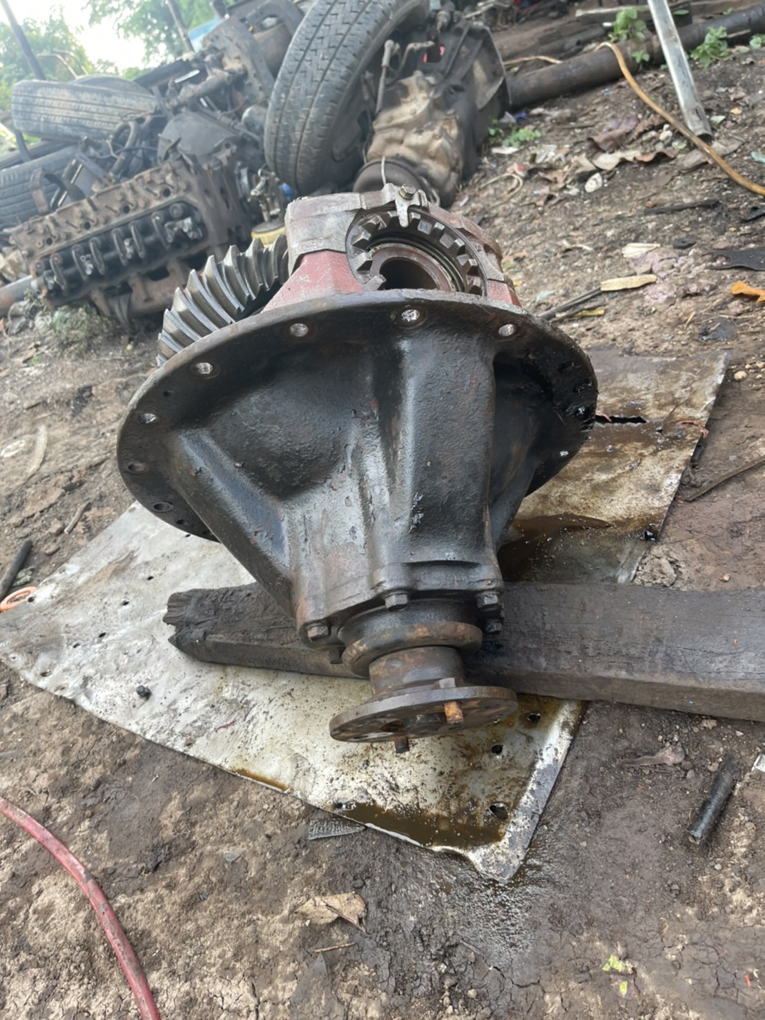 เพลา 6 ล้อ HINO 8 น็อต เฟื่อง 7-39 20000 บาท พร้อมใช้งาน