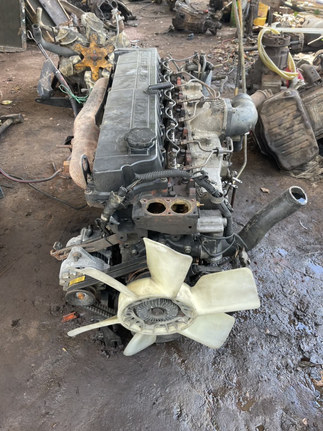 เครื่อง ISUZU 6HE1 195 แรงม้า 69000 บาท พร้อมเอกสาร