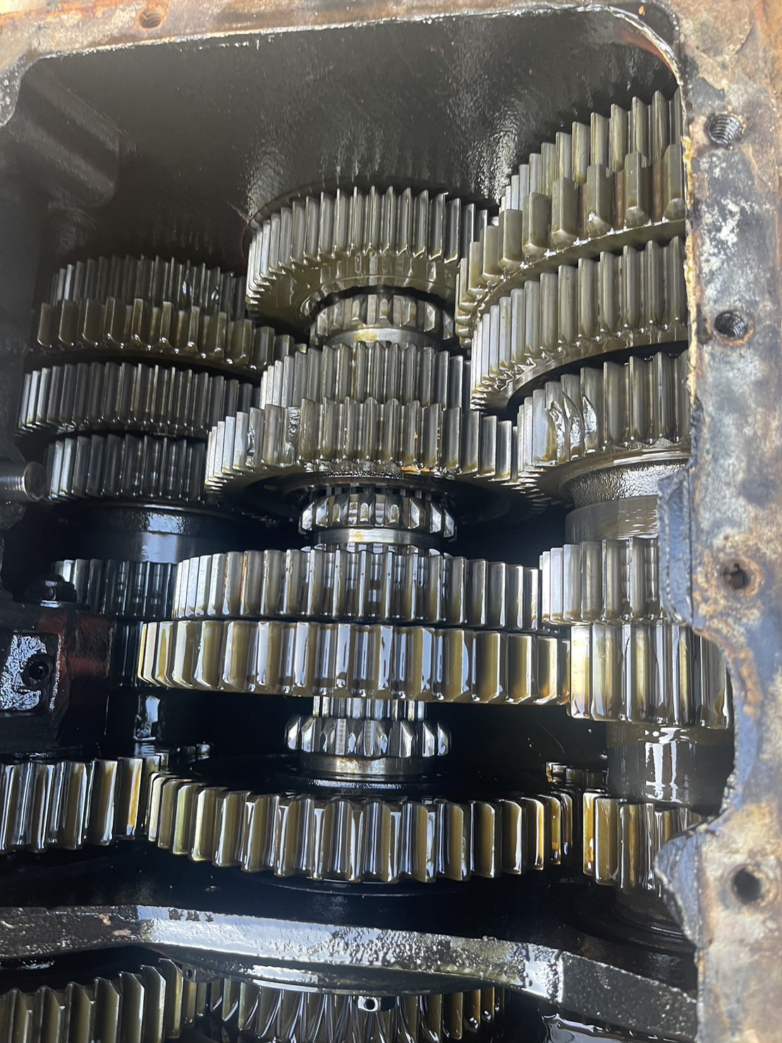 เกียร์ อิตัน ขายตามสภาพ 25000 บาท เฟื่องมีแตก