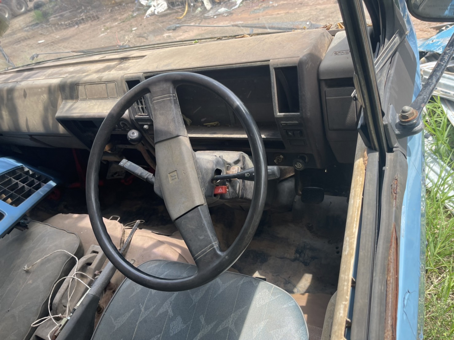 หัว ISUZU NPR115