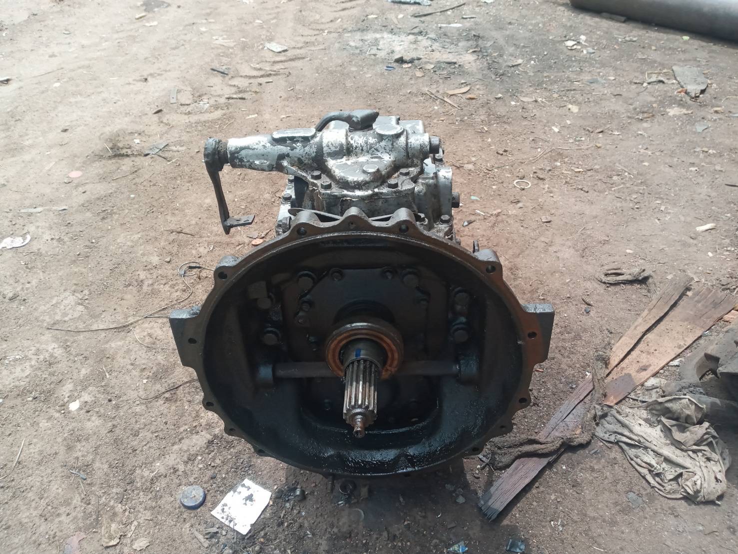 เกียร์ ฟูโซ่ 6 เกียร์ถอย 8รอบ1 M8-2