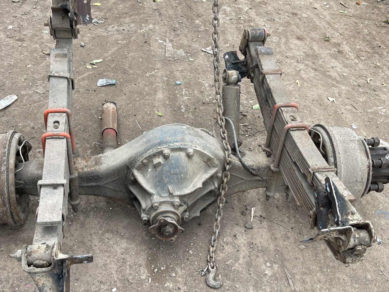 เพลา ISUZU F 6 น็อต 30000 บาท พร้อมแหนบ