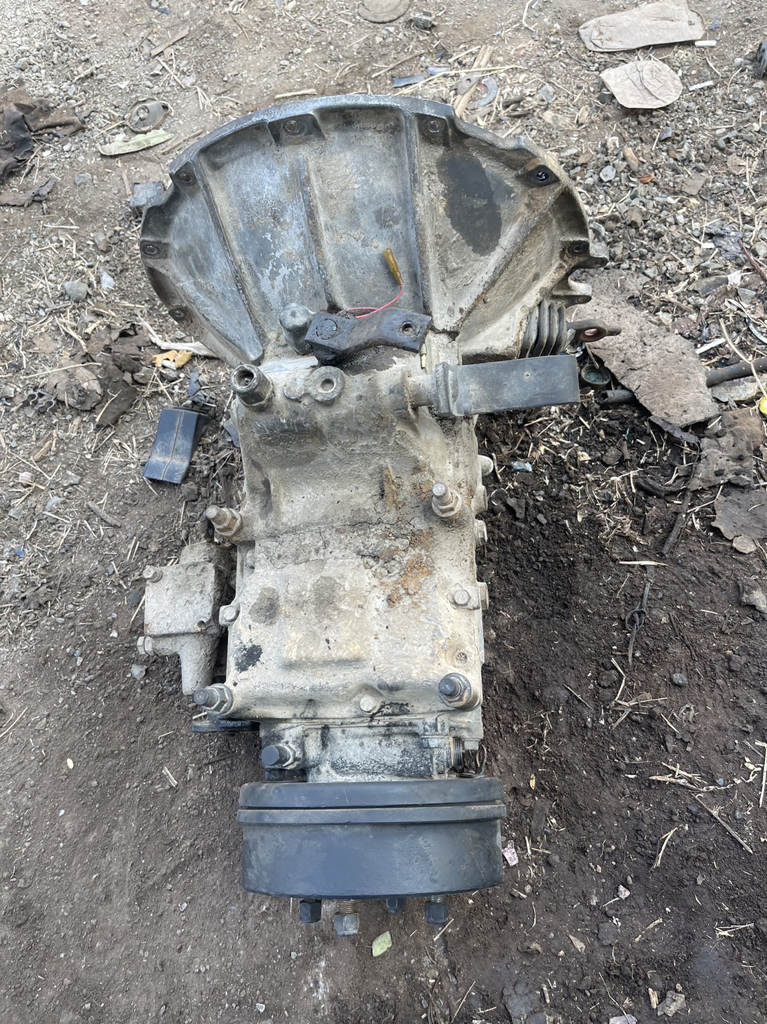 เกียร์ ISUZU NPR 115 12000 บาท ร้อมเกียร์ฝาก