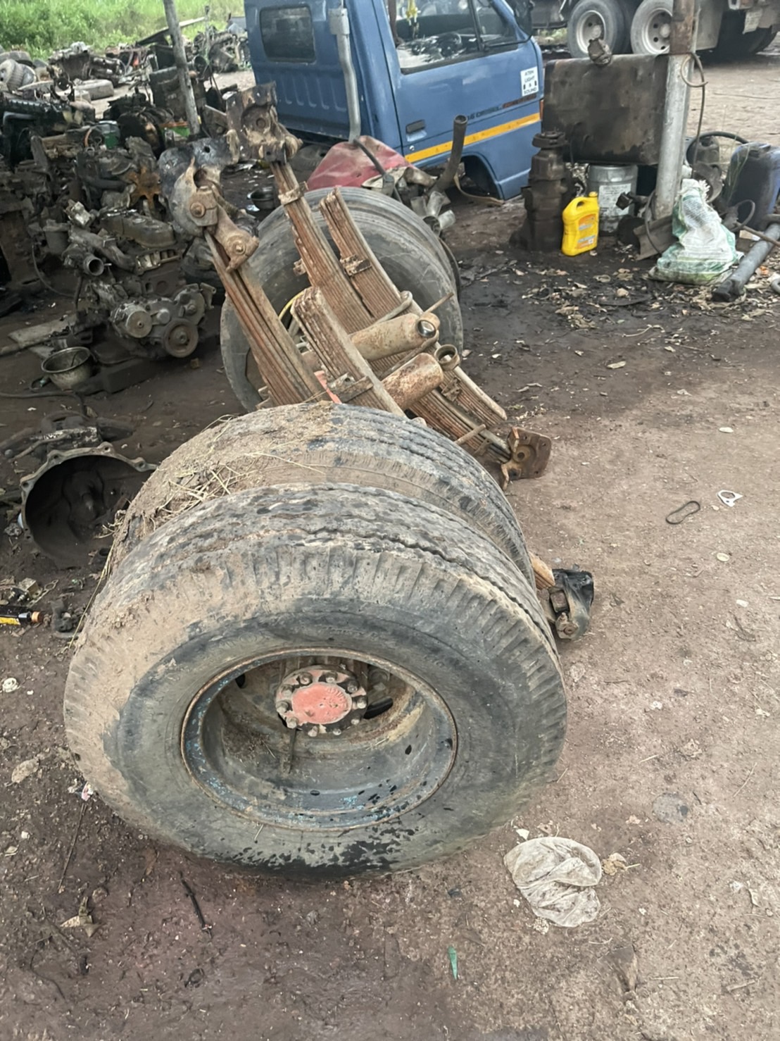 ชุดเพลา F HINO 6 น็อต ยดชุด35000 บาทพร้อมแหนบ ยางกระทะ