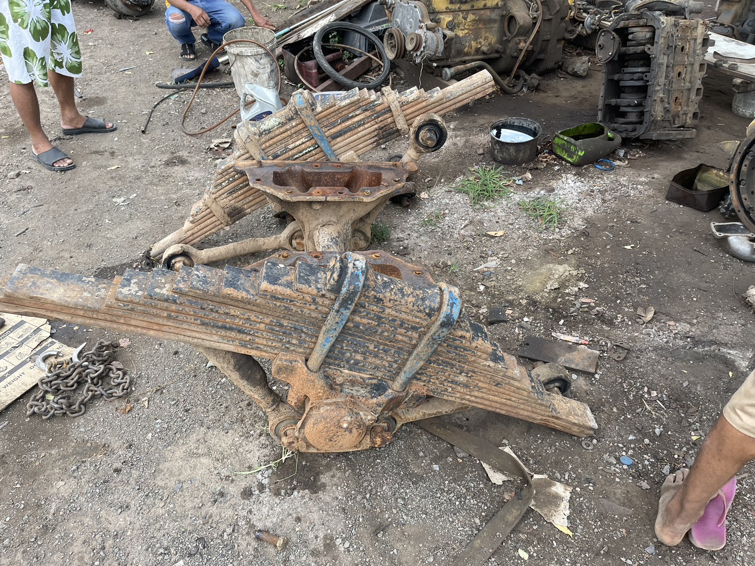 ขายแท่นโบกี้ แหนบ ISUZU จัมโบ้ 26000 บาท พร้อมอุปกรณ์