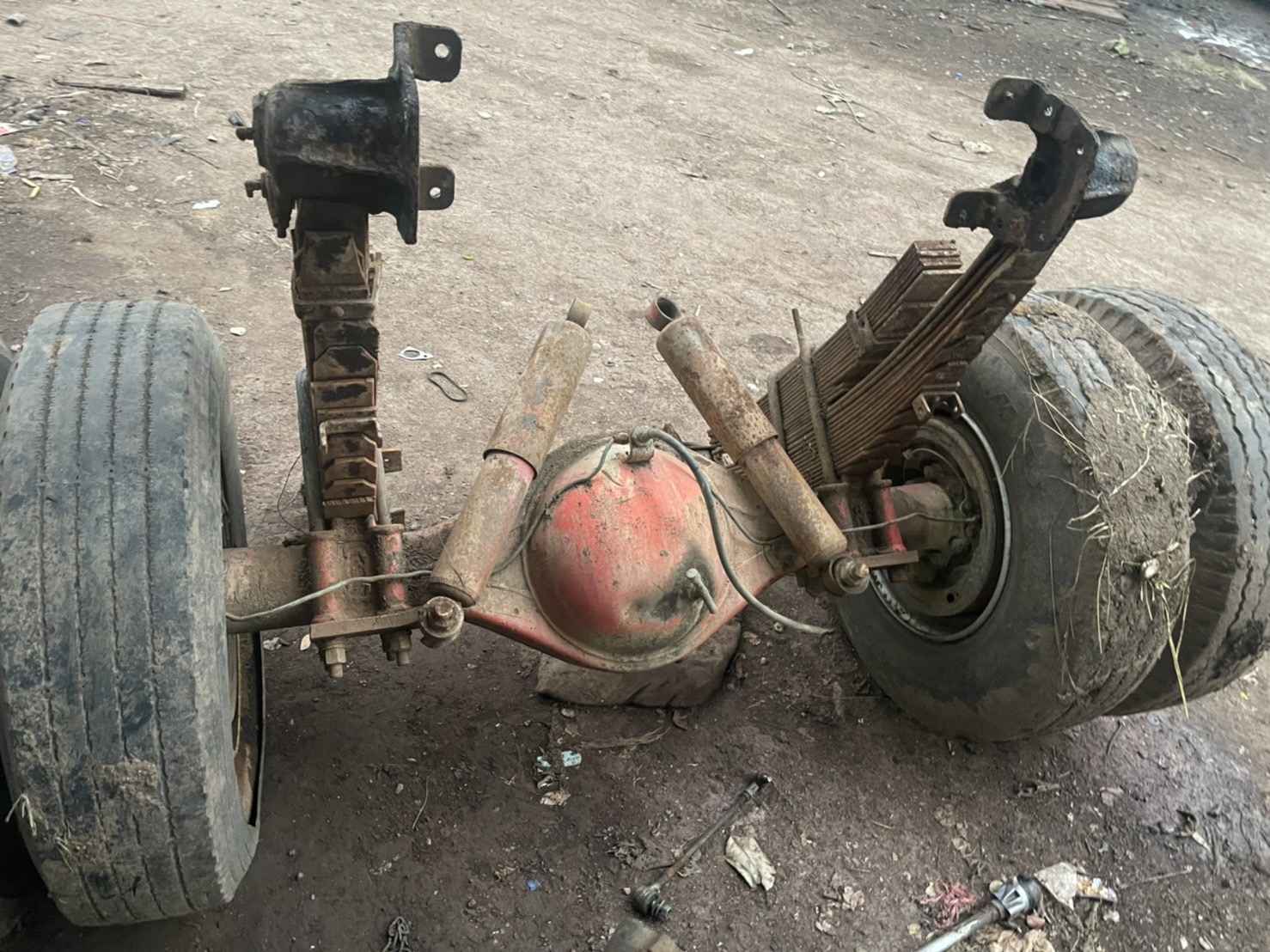 ชุดเพลา F HINO 6 น็อต ยดชุด35000 บาทพร้อมแหนบ ยางกระทะ