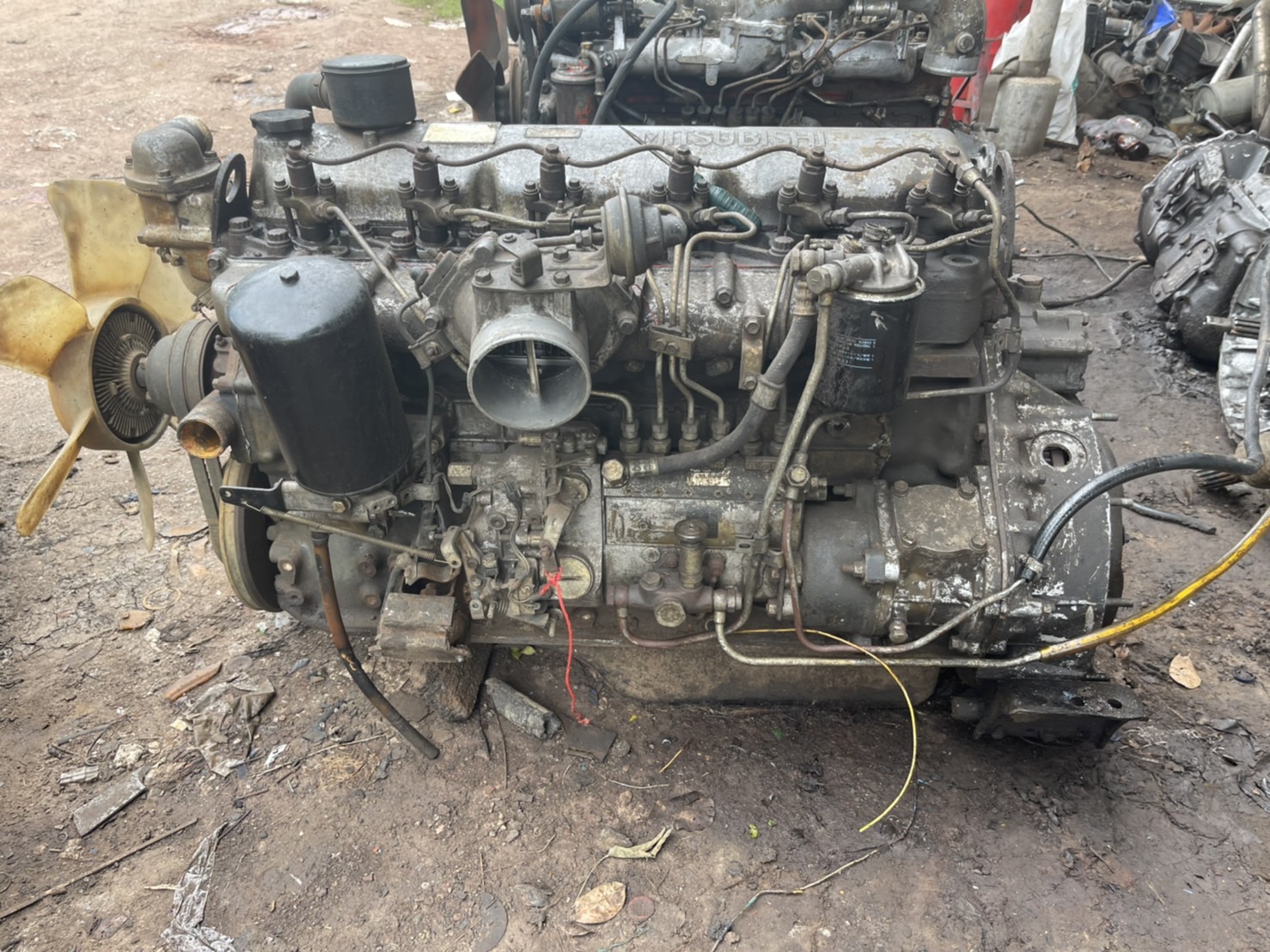 เครื่องมิตชู 6D14 160แรง้มา 45000 บาท