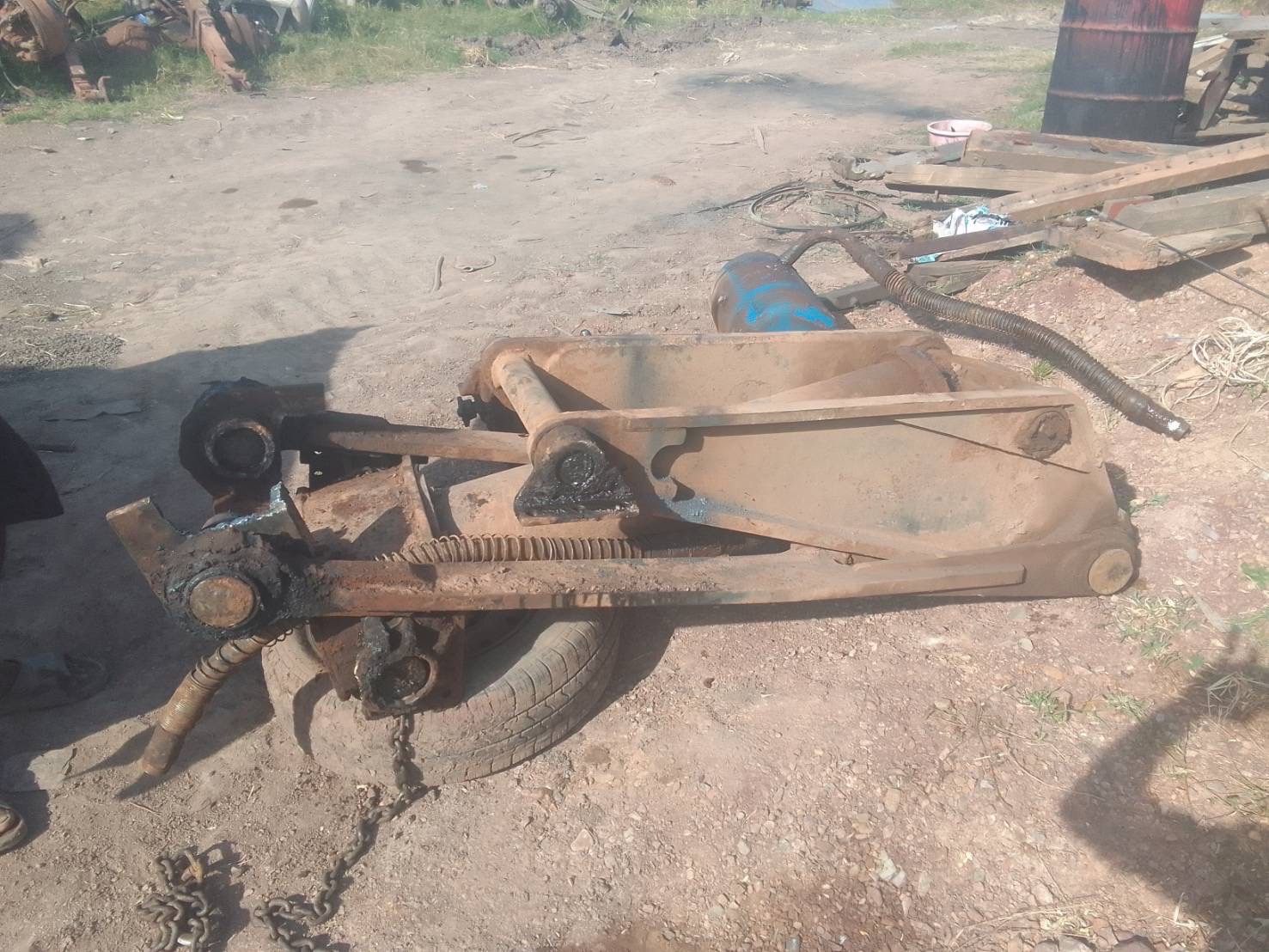 ชุดดั้ม 10 ล้อ พร้อมอุปกรณ์ 18000 บาท พร้อมใช้งาน