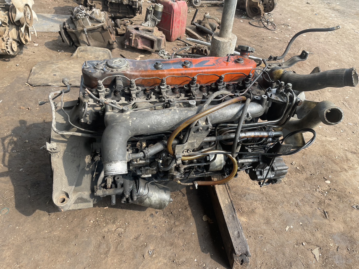 เครื่อง ISUZU 6BG1 185แรงม้าฝาส้ม 68000 บาท พร้อมใช้งาน