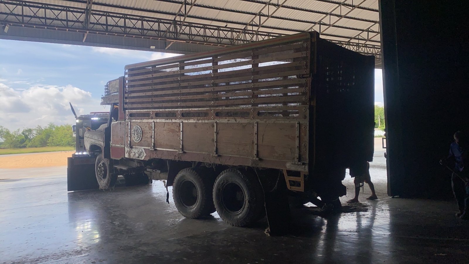 กระบะดั้ม 10 ล้อ หน้ายาว พร้อมอุปกรณ์ 45000บาท พร้อมใช้งาน