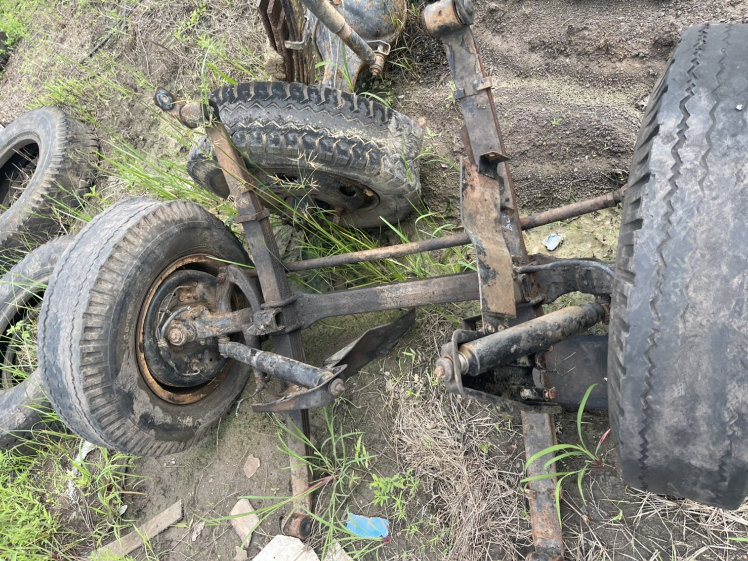 เพลาหลัง คานหน้า ISUZU NKR 20000 บาท พร้อมแหนบ