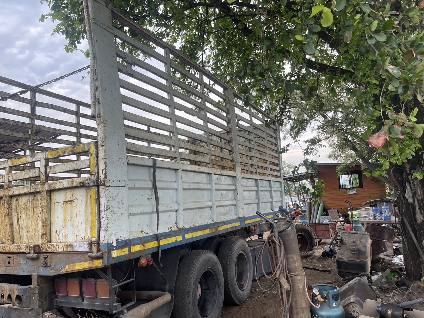 กระบะ เหล็กหนา ISUZU ร็อกกี้ 46000 บาทพร้อมใช้งาน