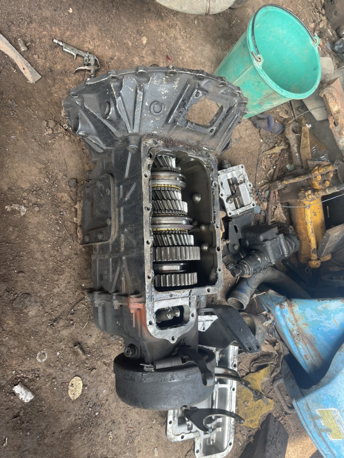 เกียร์ ISUZU ร็อกกี้ 7 เกียร์ถอย พร้อมใช้งาน 26000 บาท