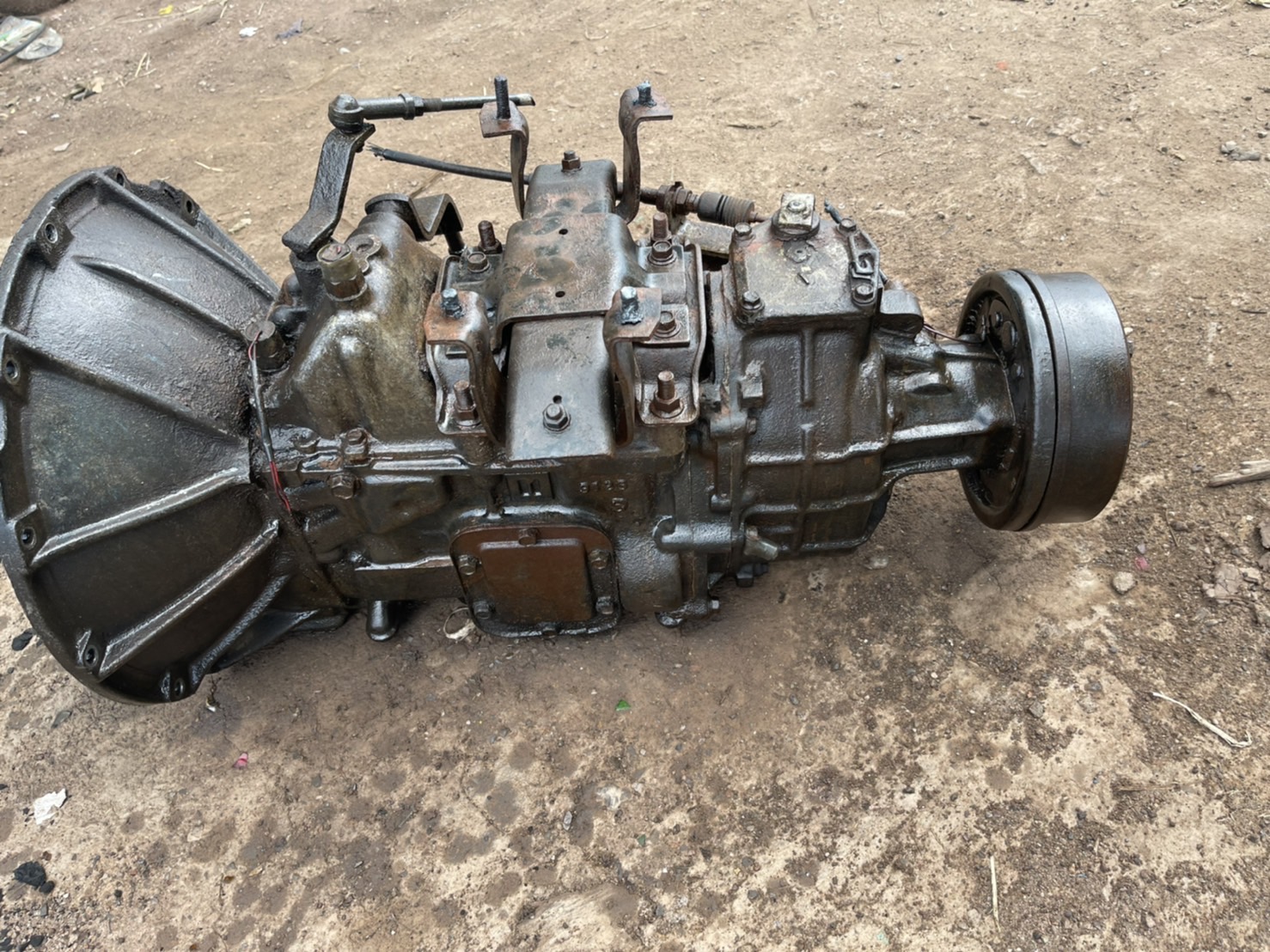 เกียร์ISUZU NPR 115 มีสโล 19500 บาท พร้อมใช้งาน