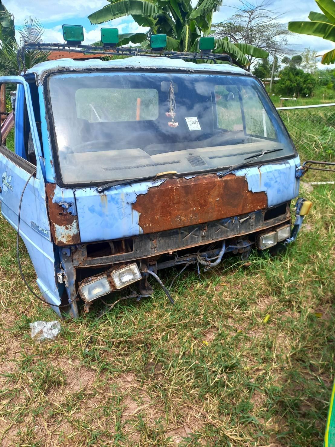 หัว ISUZU NPR 115 12000 บาท ตามสภาพ พร้อมอปกรณ์