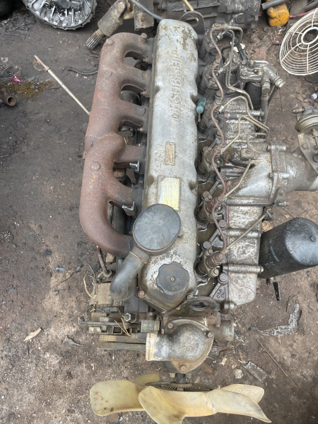 เครื่องมิตชู 6D14 160แรง้มา 45000 บาท