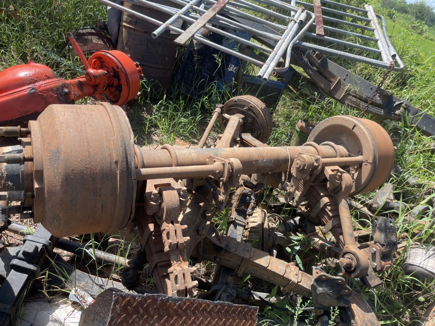 เพลาลูกพ่วง 16500 บาท พร้อมแหนบ