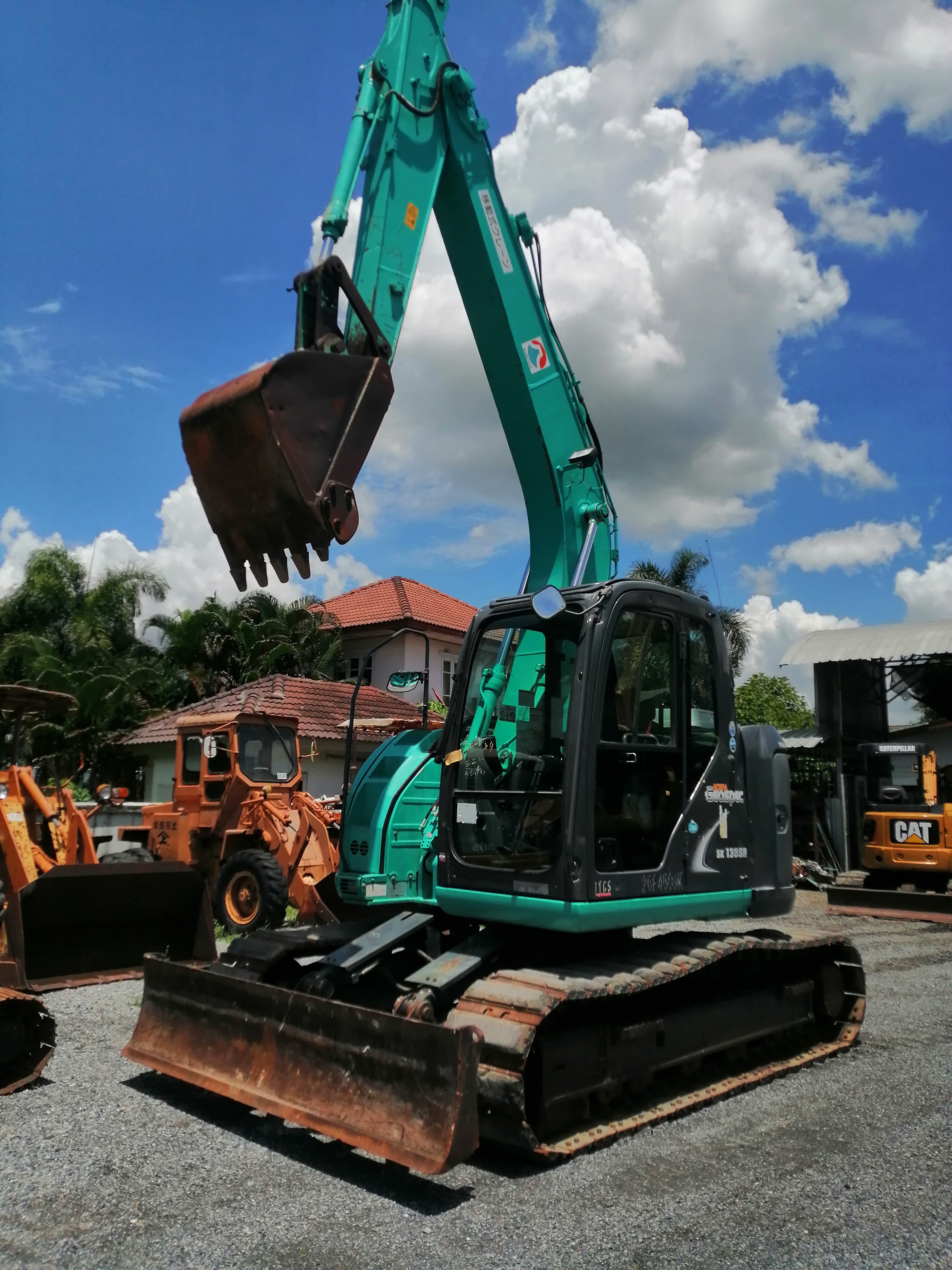 รถขุดยี่ห้อKOBELCO-sk135sr-2รถนำเข้าจากญี่ปุ่น