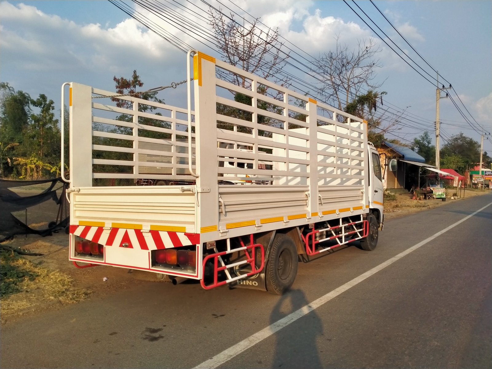 ขายหกล้อ HINO เม็กก้า 150 แรง ปี 49 ขายหกล้อ HINO เม็กก้า 150 แรง ปี 49
