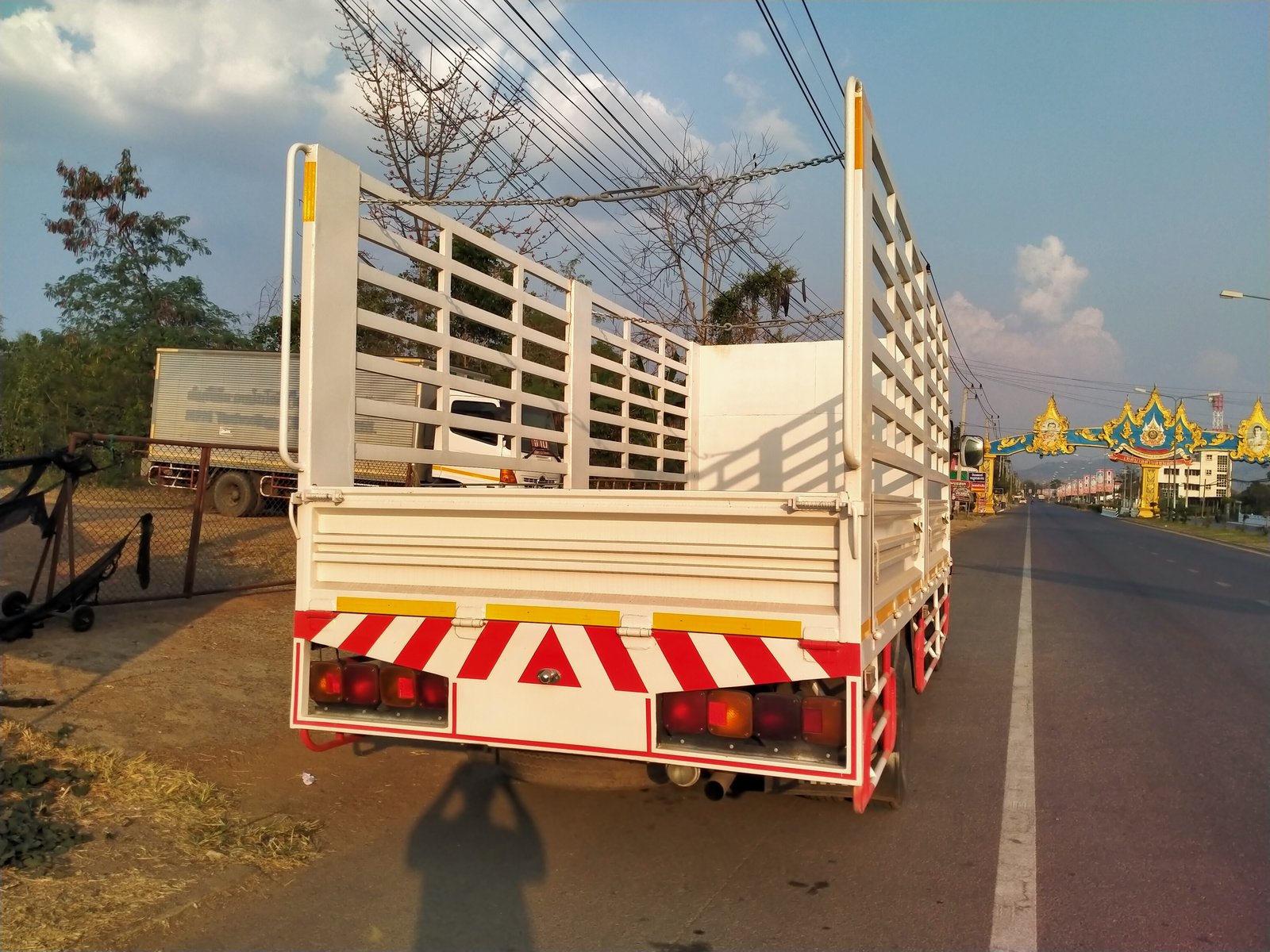 ขายหกล้อ HINO เม็กก้า 150 แรง ปี 49 ขายหกล้อ HINO เม็กก้า 150 แรง ปี 49