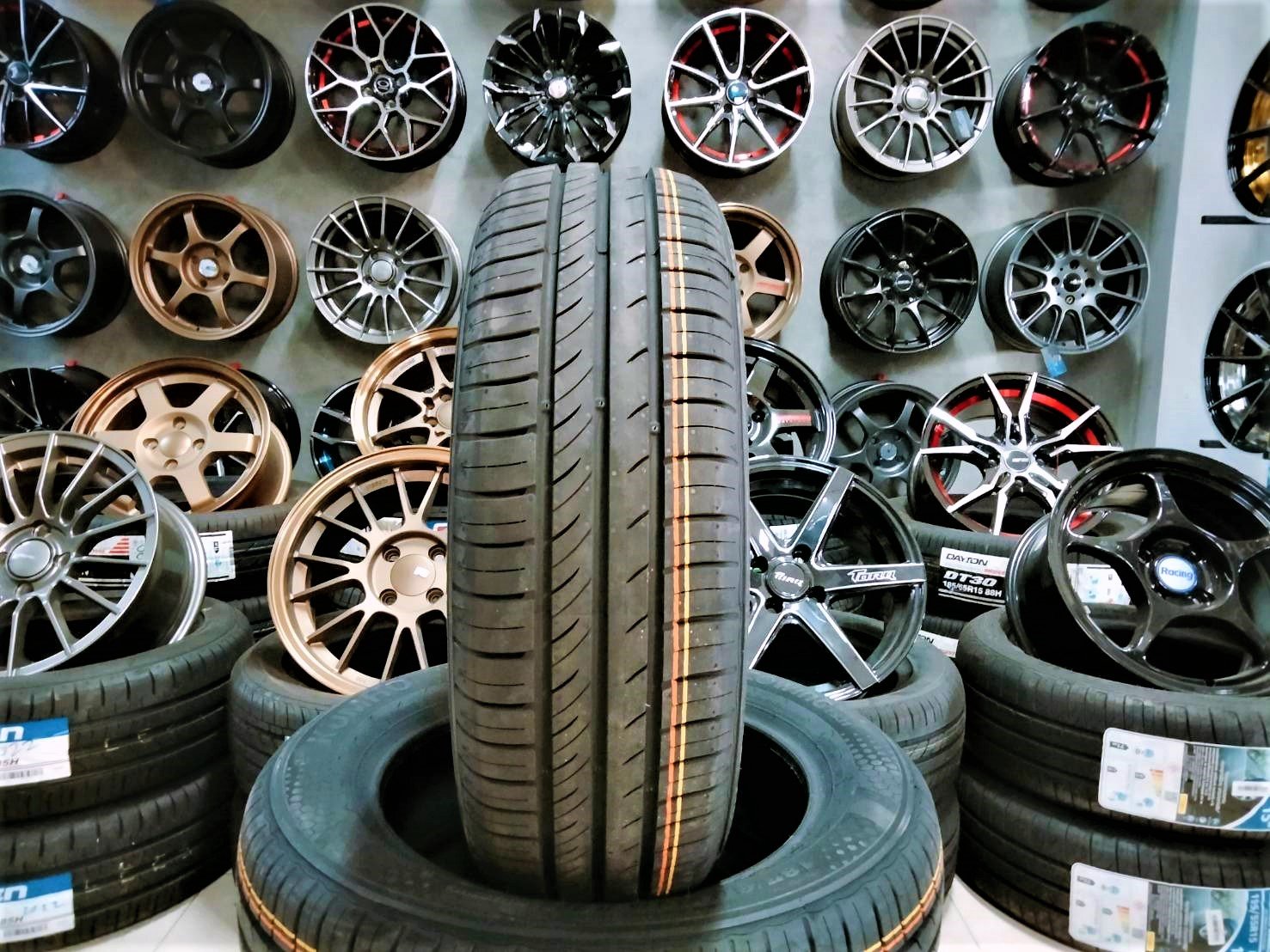 KUMHO ES31 185/60 R15 ยางใหม่ปี 22 KUMHO ES31 185/60 R15 ยางใหม่ปี 22