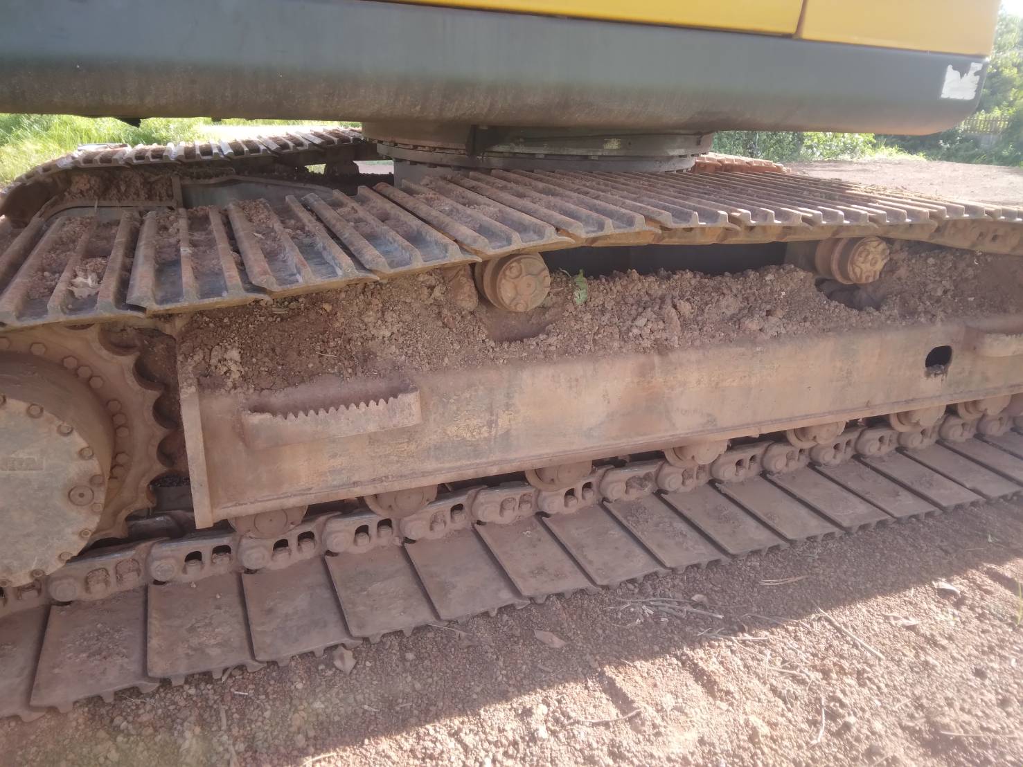 ขายรถแบคโฮ HUNDAI 200 สภาพพร้อมไช้เอกสารทะเบียน ขายรถแบคโฮ HUNDAI 200 สภาพพร้อมไช้เอกสารทะเบียน