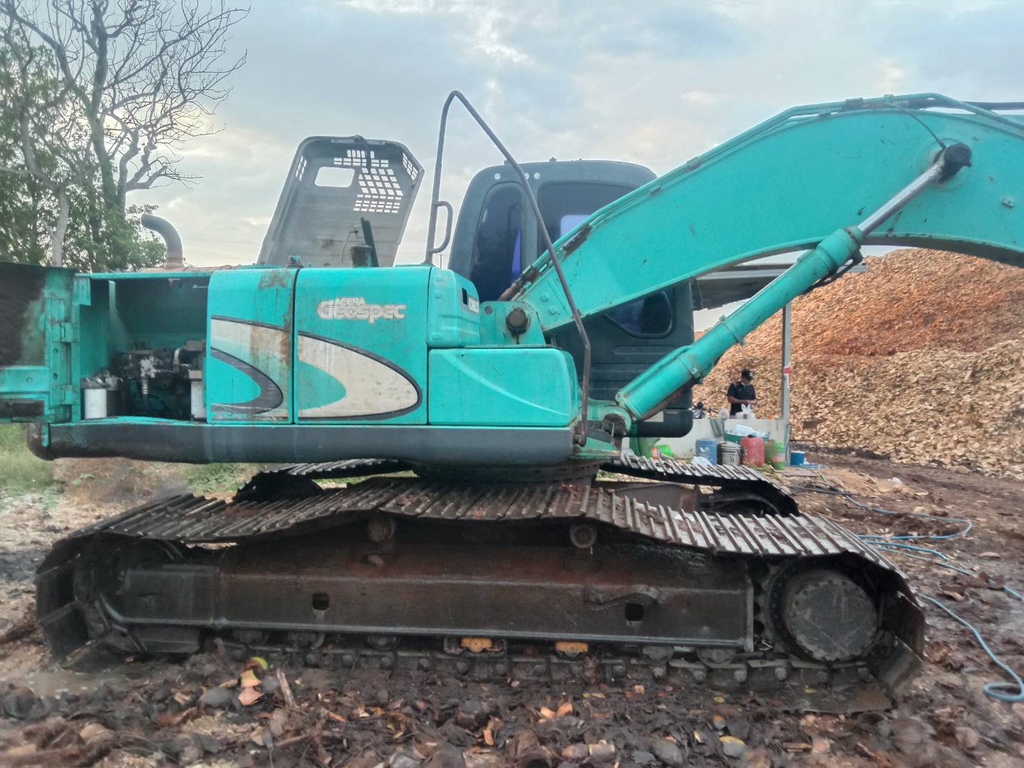 ขายรถแบคโฮ kobelco SK 200 รุ่น 8 YN11 ขายรถแบคโฮ kobelco SK 200 รุ่น 8 YN11