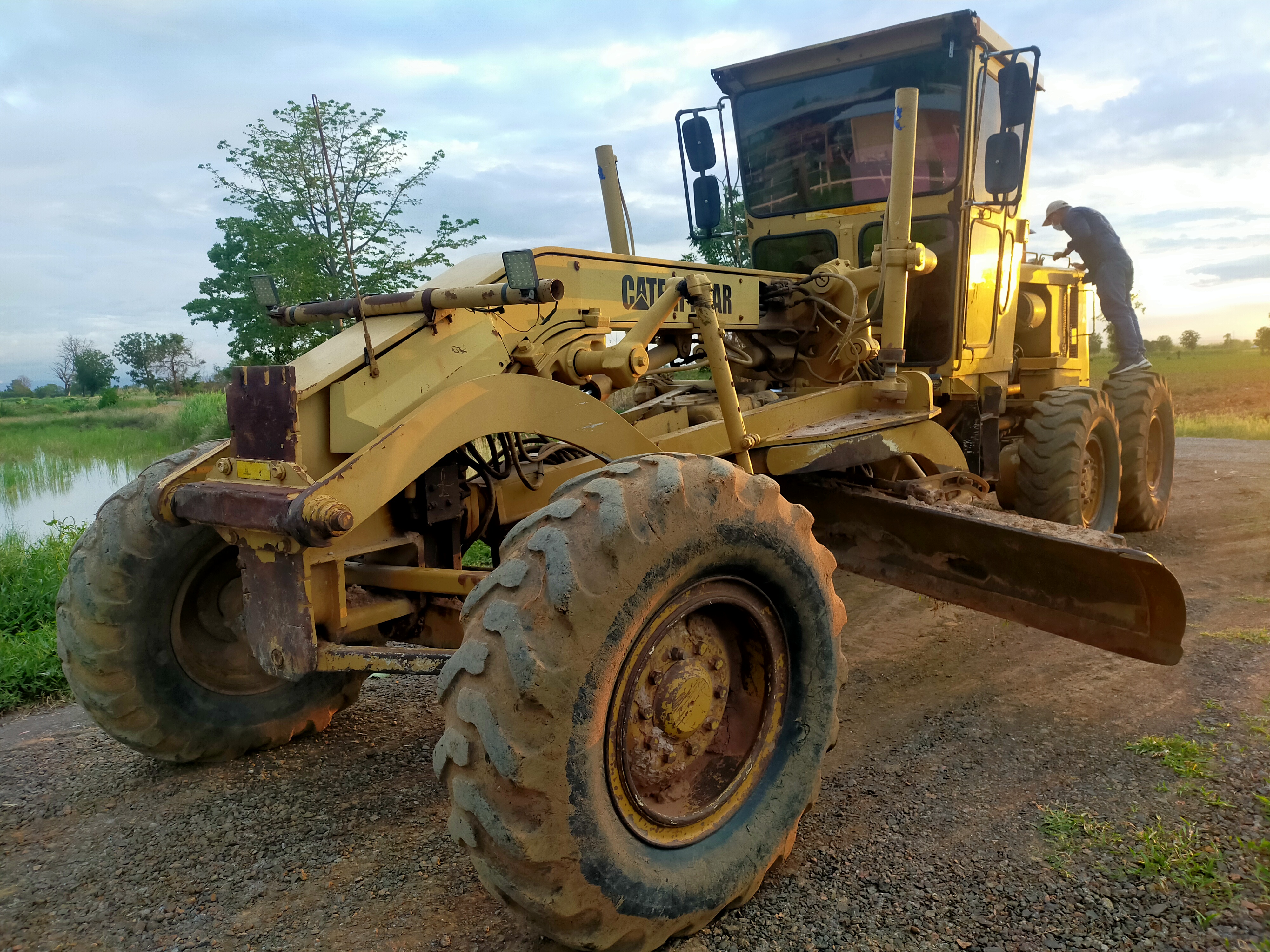 ขายรถเกรด CAT140G เครื่องไดเร็ค