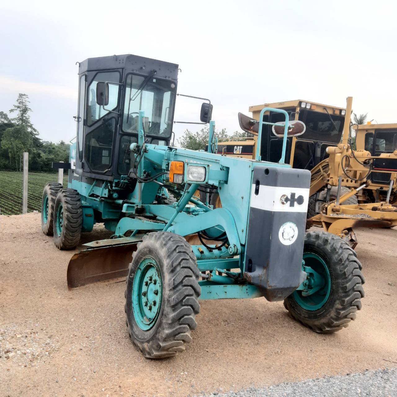 ขายรถเกรด Komarsu GD405A-2 เก่านอก