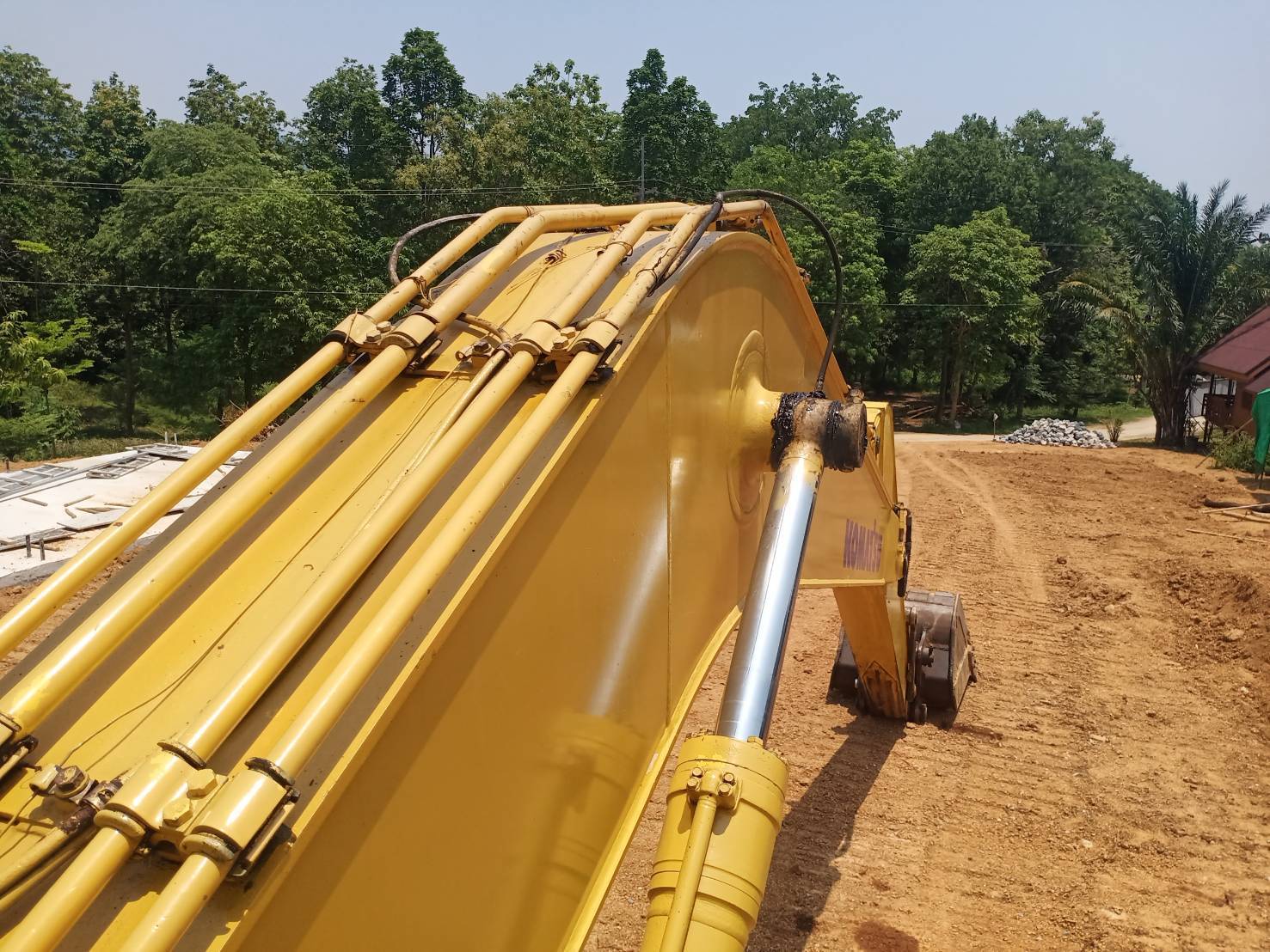 ขายรถแบคโฮ komatsu pc200-7 เอกสารเล่มทะเบียน