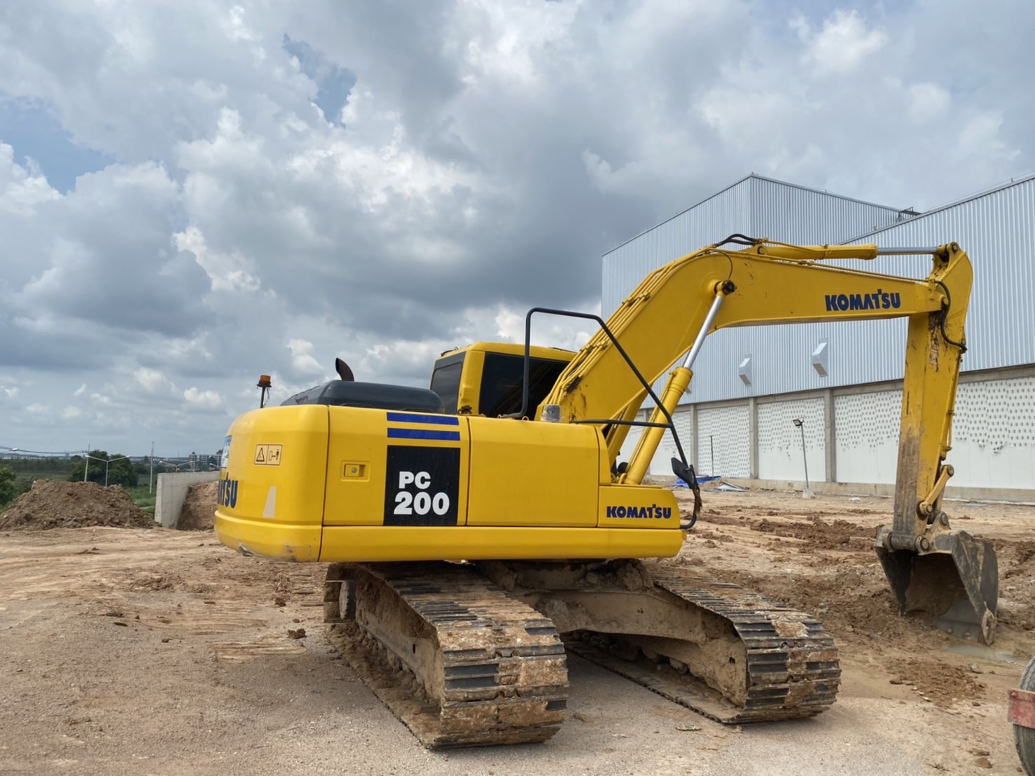 ขายรถแบคโฮ KOMATSU PC200-7