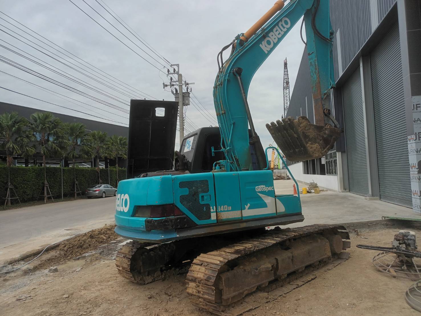 ขายรถแบคโฮ Kobelco sk120-3 ขายรถแบคโฮ Kobelco sk120-3