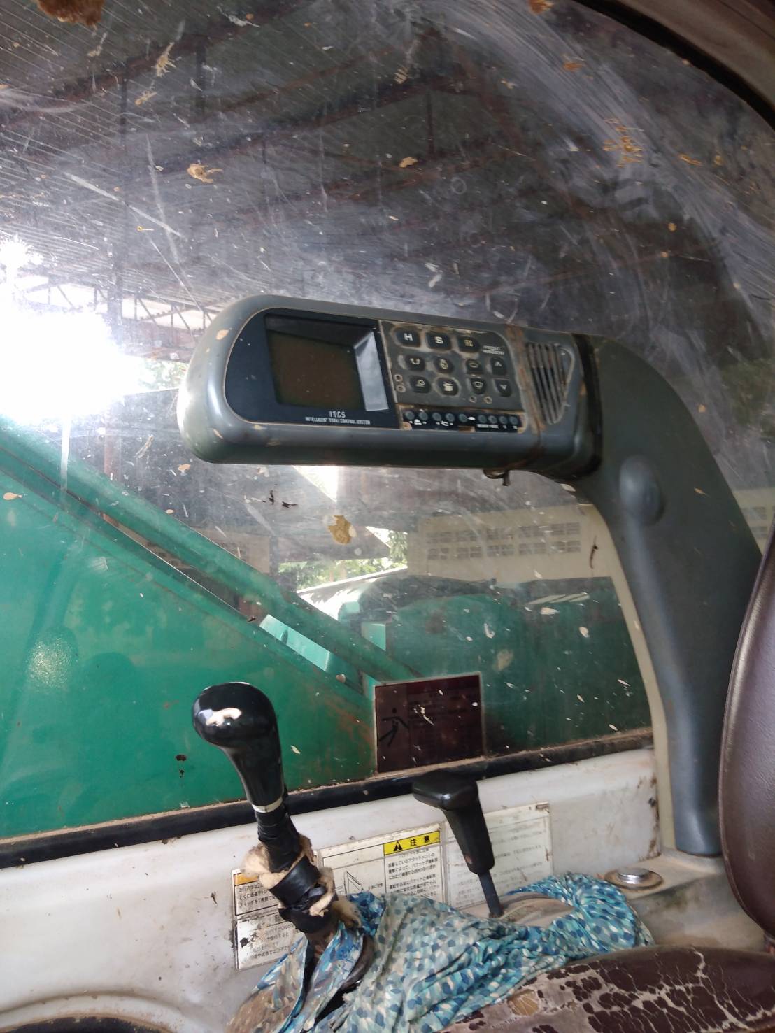 ขายรถแบคโฮ KOBELCO SK120 ขายรถแบคโฮ KOBELCO SK120