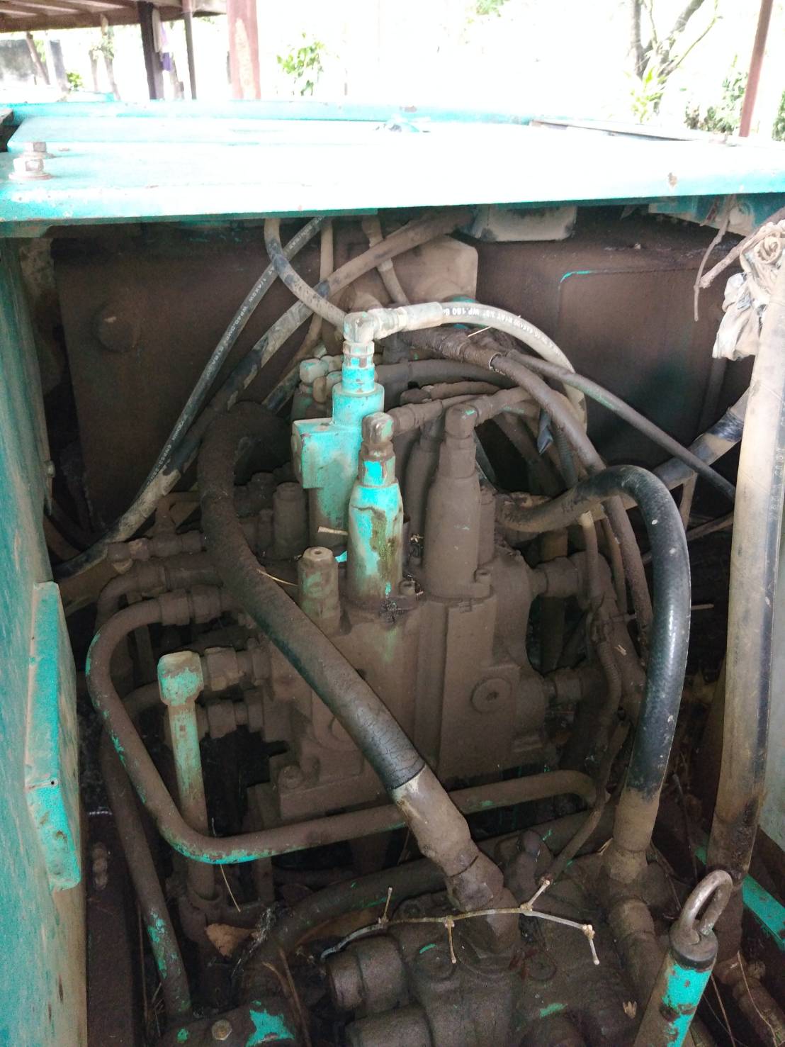 ขายรถแบคโฮ KOBELCO SK120 ขายรถแบคโฮ KOBELCO SK120