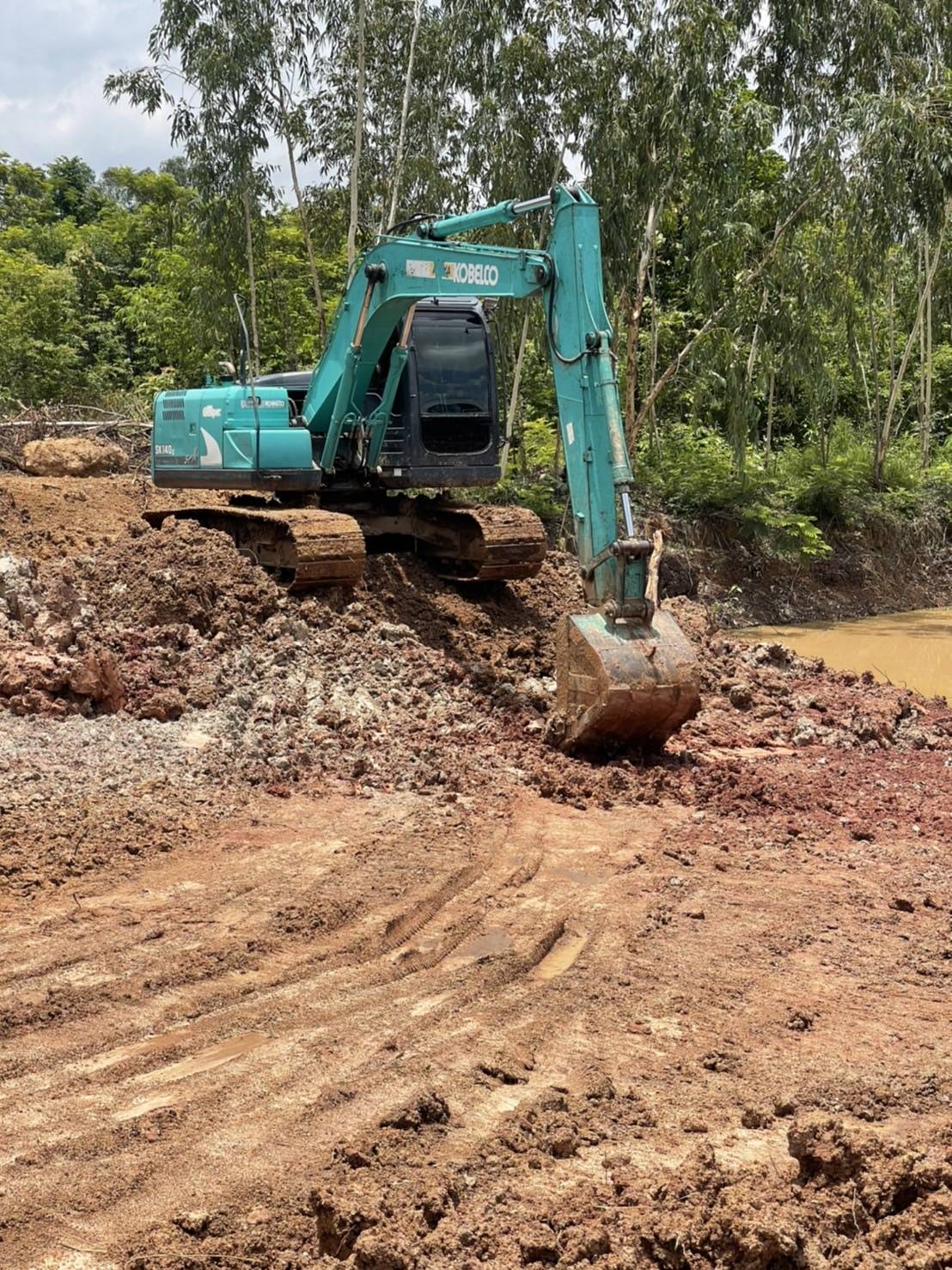 ขายรถแบคโฮ KOBELCO SK140 SUPER X สภาพสวยพร้อมไช้