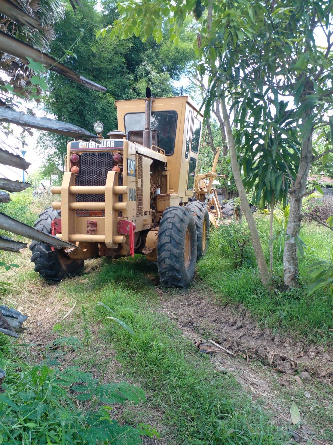 ขายรถเกรด CAT 140G 5MD3,XXX ก่วาเอกสารทะเบียน