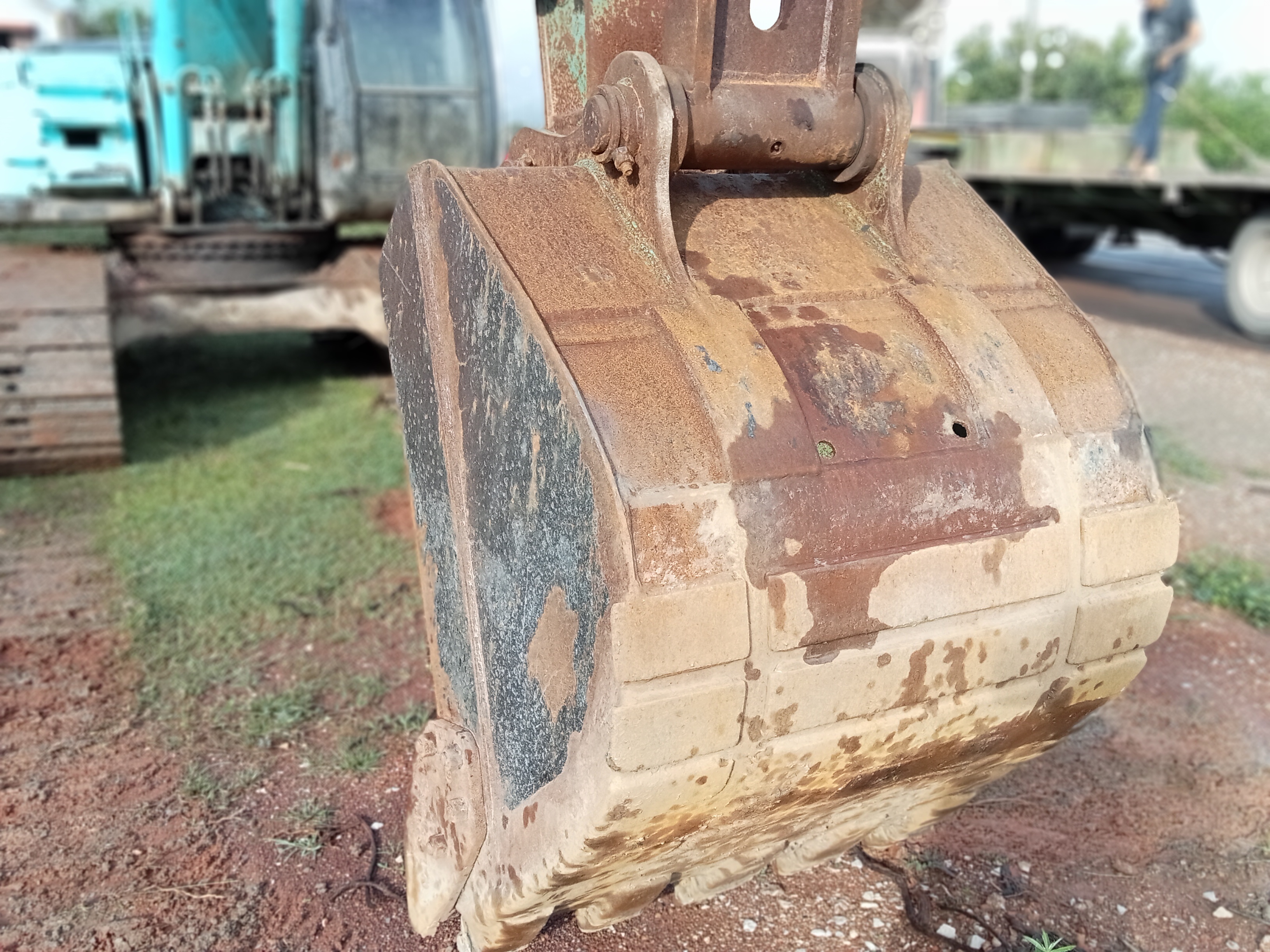 ขายรถแบคโฮ KOBELCO SK200-5 super สภาพพร้อมไช้ ขายรถแบคโฮ KOBELCO SK200-5 super สภาพพร้อมไช้