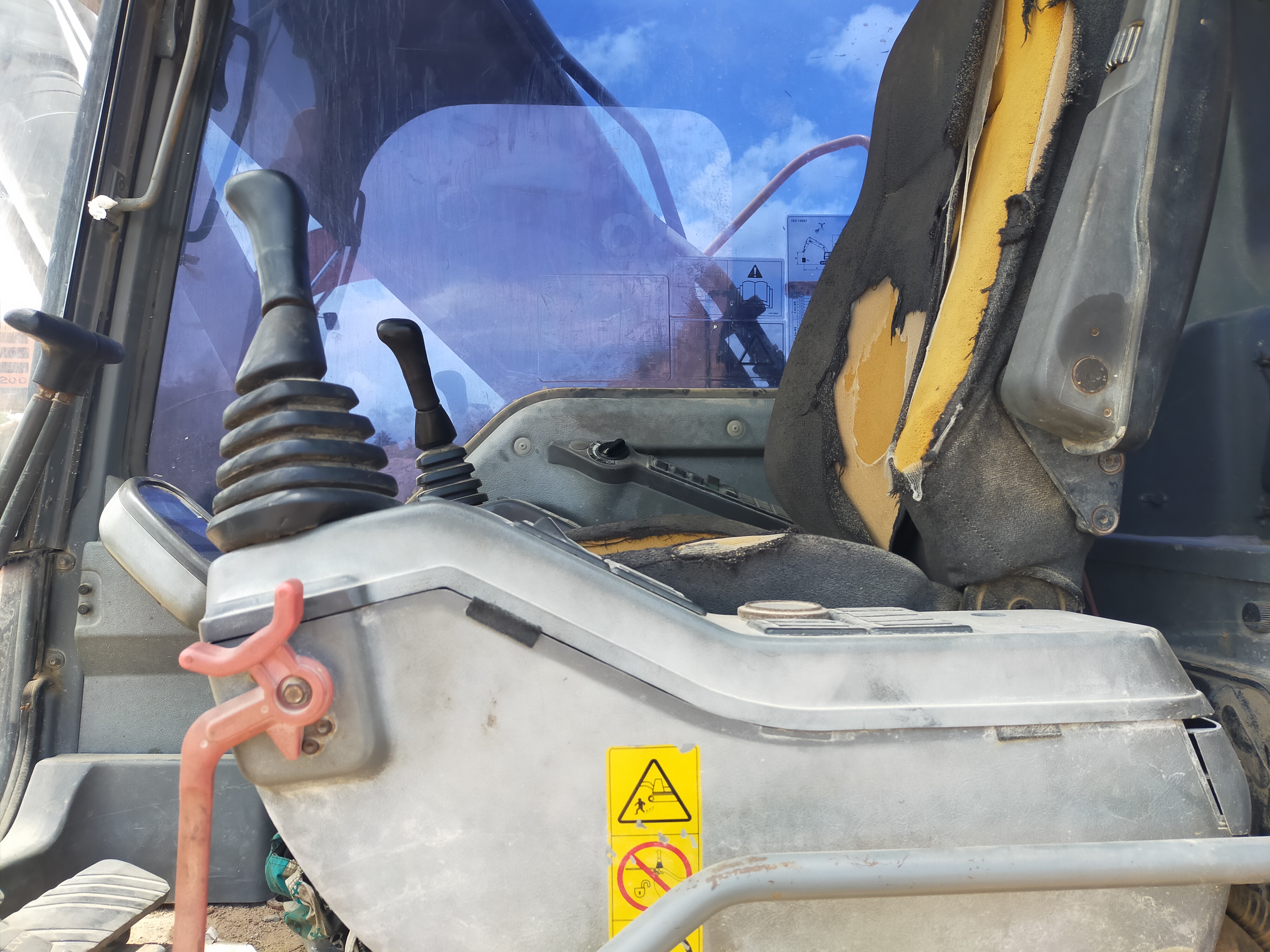 ขาย รถแบคโฮ VOLVO 210