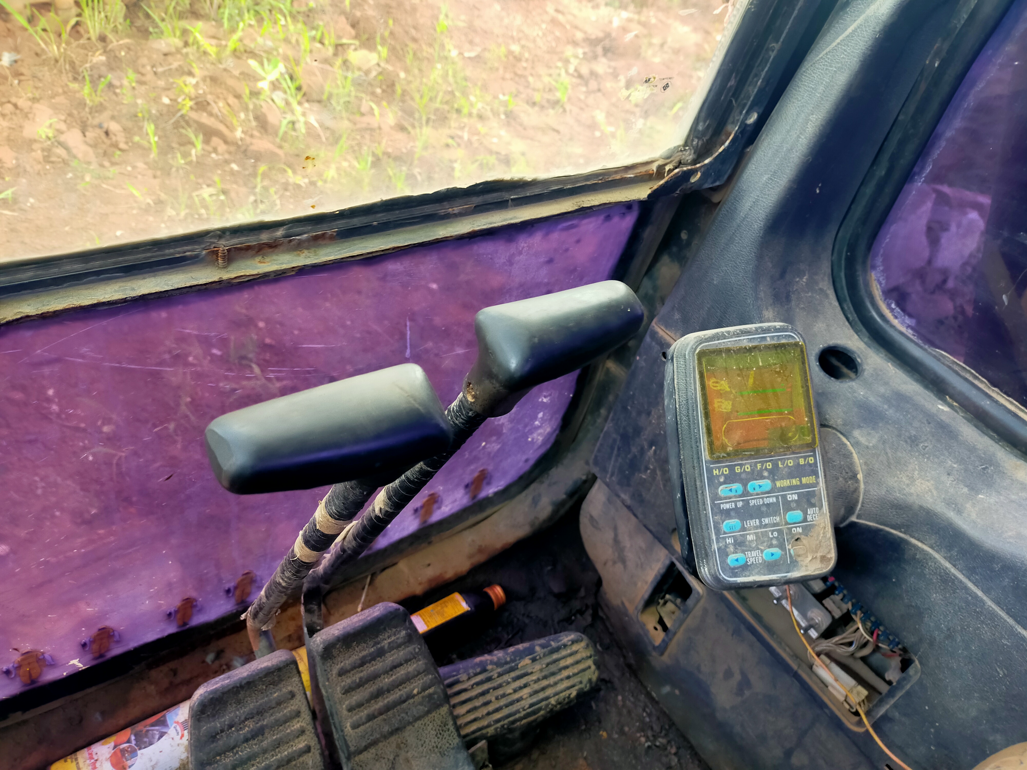 ขายรถแบคโฮ KOMATSU PC200-6 ไฟฟ้าเต็ม เดิมๆเอกสารแจ้งจำหน่าย