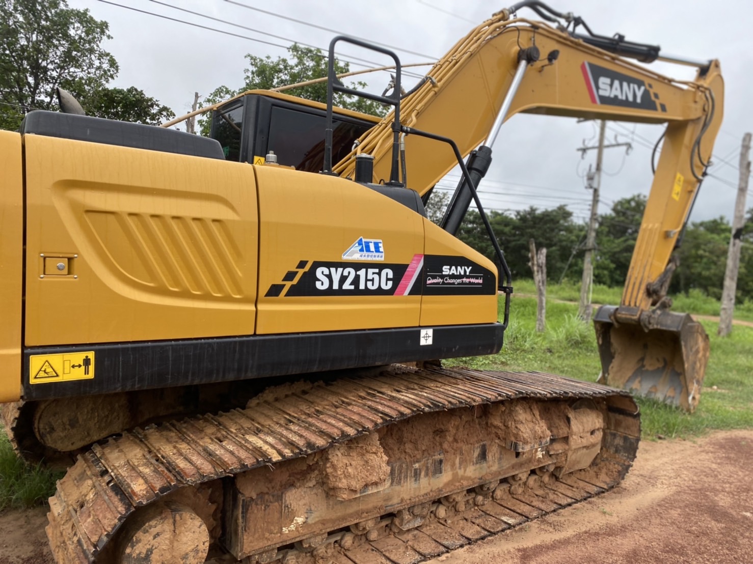 ขายดาวน์ 280,000 แมคโคร SANY รุ่นsy215c