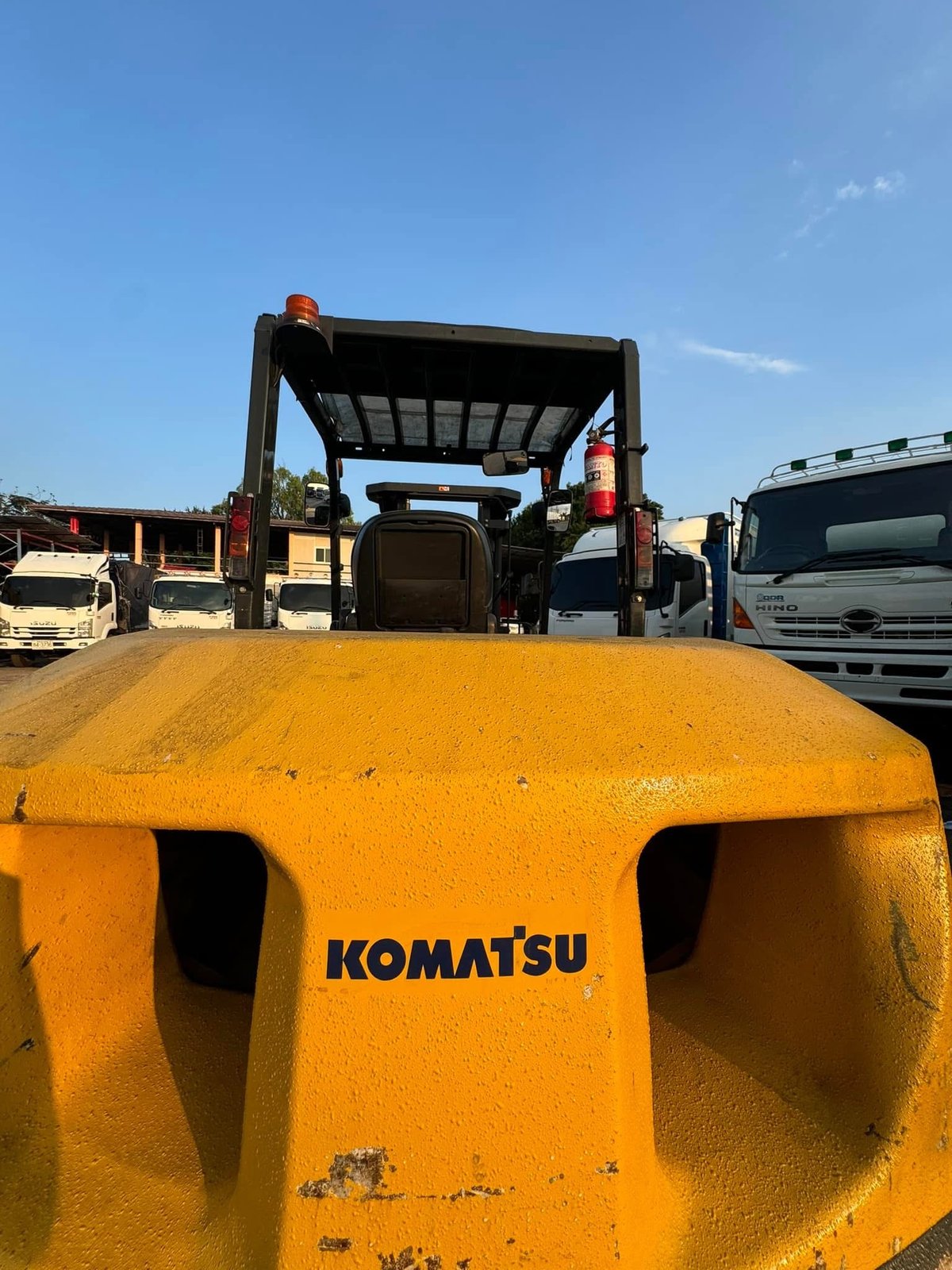 -680.000- รถหมดสัญญาเช่า เข้าใหม่ครับ โฟร์คลิฟท์ 5 ตัน งาขยับซ้ายขาวได้ Automatic diesel รถบางกอกโคม