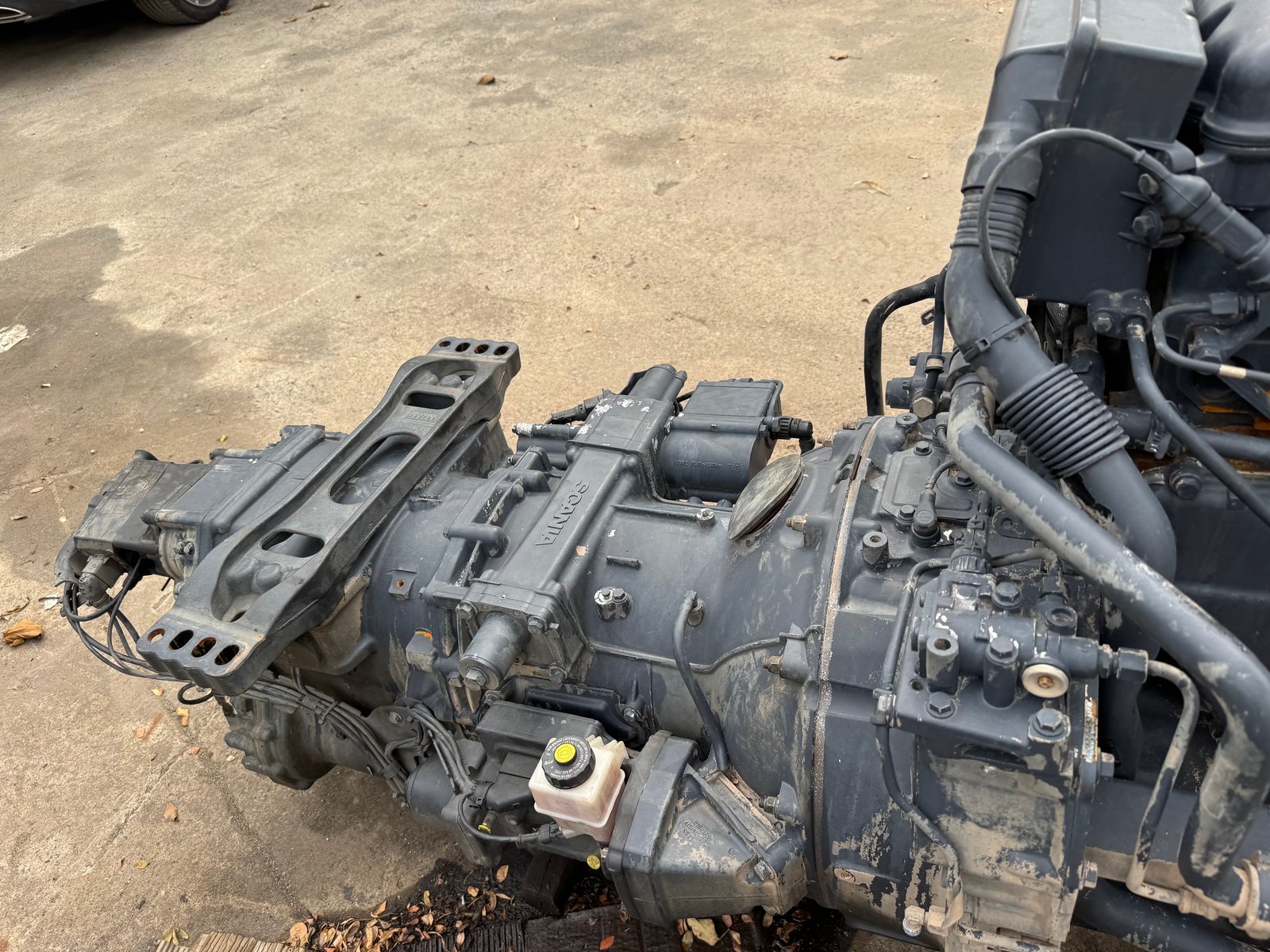 ขายเครื่องพร้อมเกียร์ scania p360 DC13 ยกลง รถศูนย์ไทยวิ่ง200,000 ขาย 330,000 อู่ช่างหน่อง ขายเครื่องพร้อมเกียร์ scania p360 DC13 ยกลง รถศูนย์ไทยวิ่ง200,000 ขาย 330,000 อู่ช่างหน่อง
