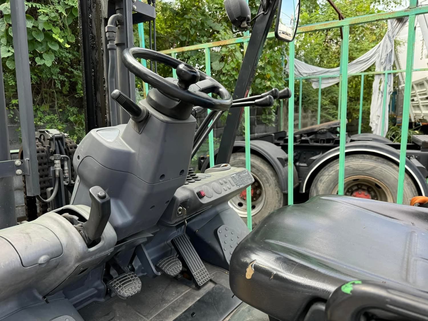-680.000- รถหมดสัญญาเช่า เข้าใหม่ครับ โฟร์คลิฟท์ 5 ตัน งาขยับซ้ายขาวได้ Automatic diesel รถบางกอกโคม