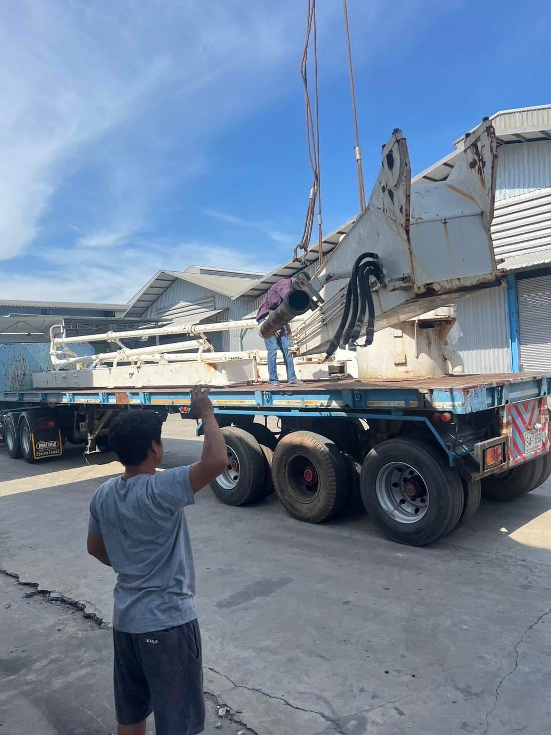 เครนปั้มปูน TRUEMAX PB-051 Placing cement Boom 51m ฐานท่อละ10เมตร4ท่อน เครนปั้มปูน สร้างตึก ขาย900,0