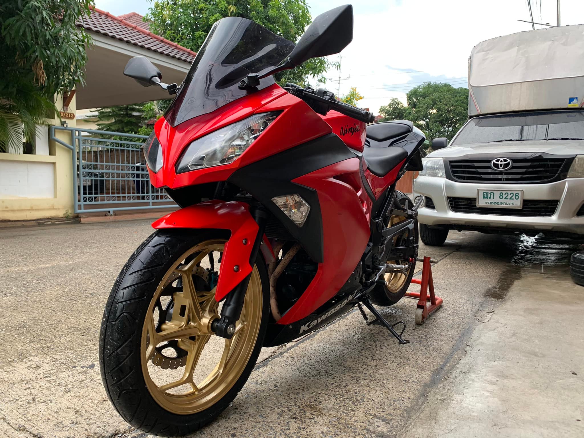 Kawasaki Ninja250 สูบคู่ ปี 13 รถสวย ทะเบียนสวย Kawasaki Ninja250 สูบคู่ ปี 13 รถสวย ทะเบียนสวย
