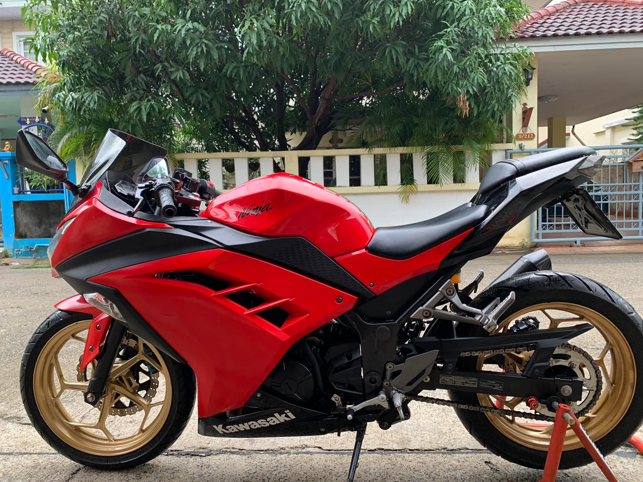 Kawasaki Ninja250 สูบคู่ ปี 13 รถสวย ทะเบียนสวย Kawasaki Ninja250 สูบคู่ ปี 13 รถสวย ทะเบียนสวย
