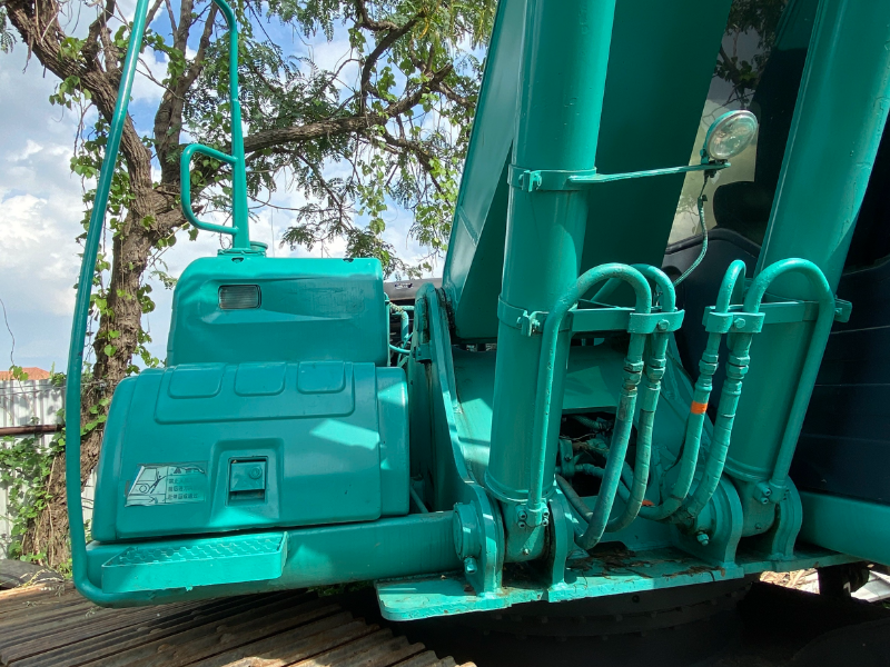 รถแบคโฮ SX 200-6 YN 7 Kobe