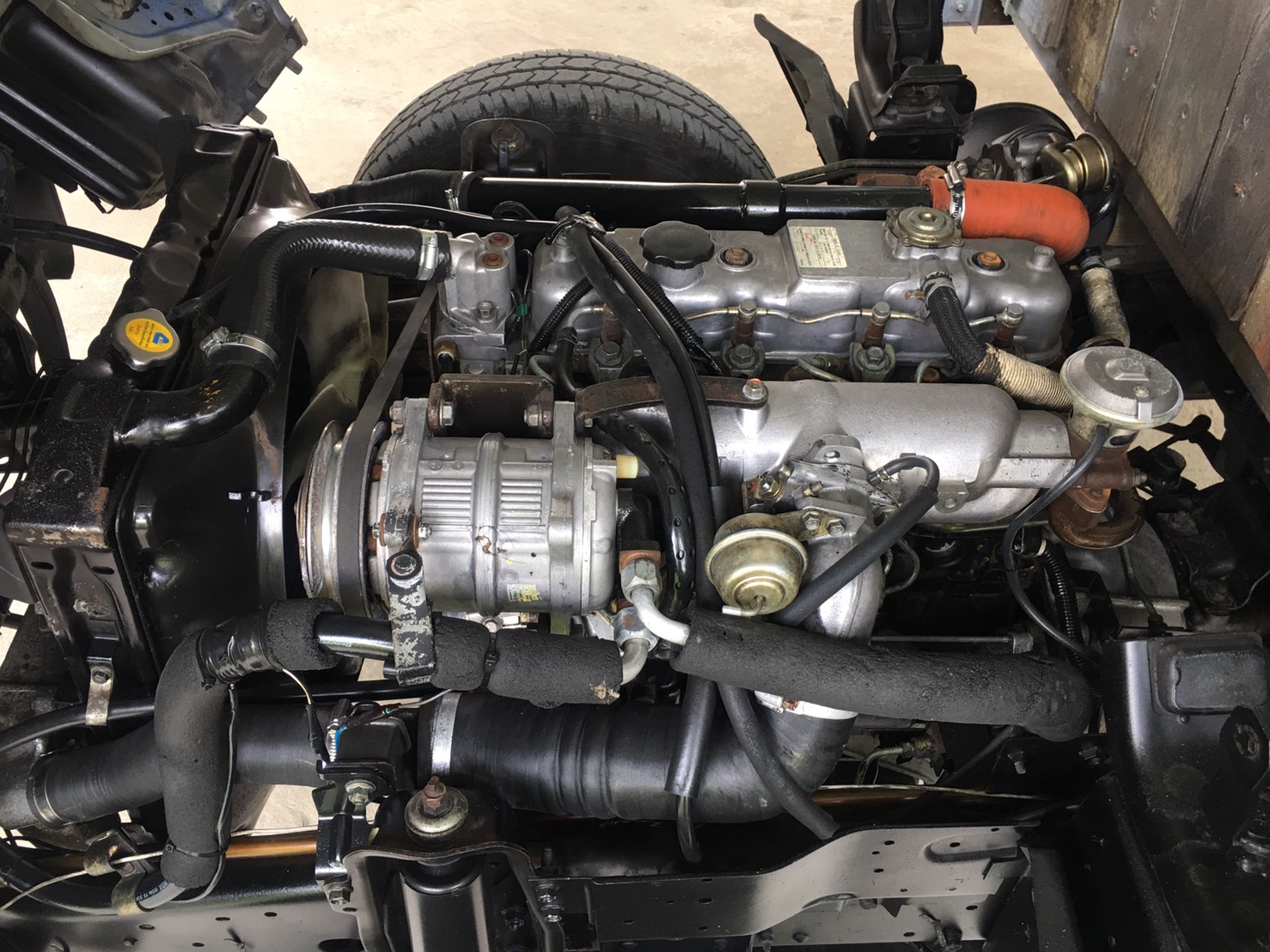 ขายรถ ISUZU NKR 100 แรงเทอร์โบปี 2548 (รถห้าง)ป้ายแบบไม่ติดเวลา 
