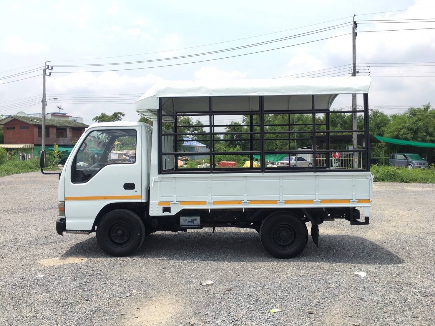 ขายรถ ISUZU NKR 100 แรงเทอร์โบปี 2548 (รถห้าง)ป้ายแบบไม่ติดเวลา 
