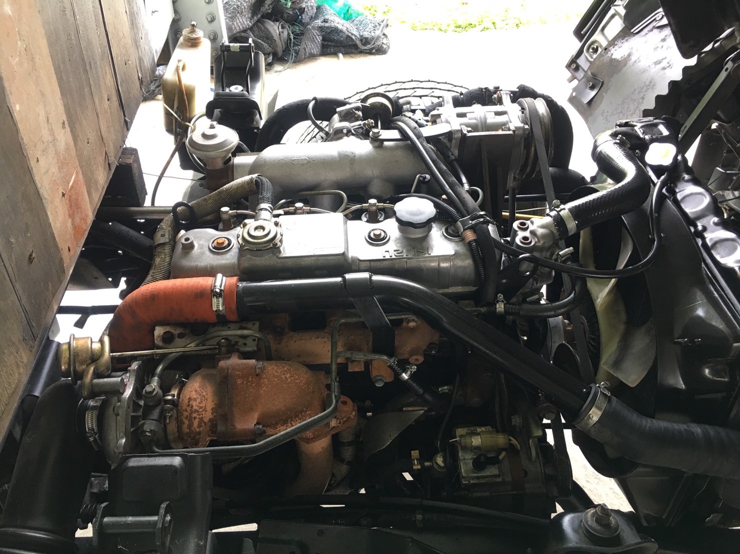 ขายรถ ISUZU NKR 100 แรงเทอร์โบปี 2548 (รถห้าง)ป้ายแบบไม่ติดเวลา 